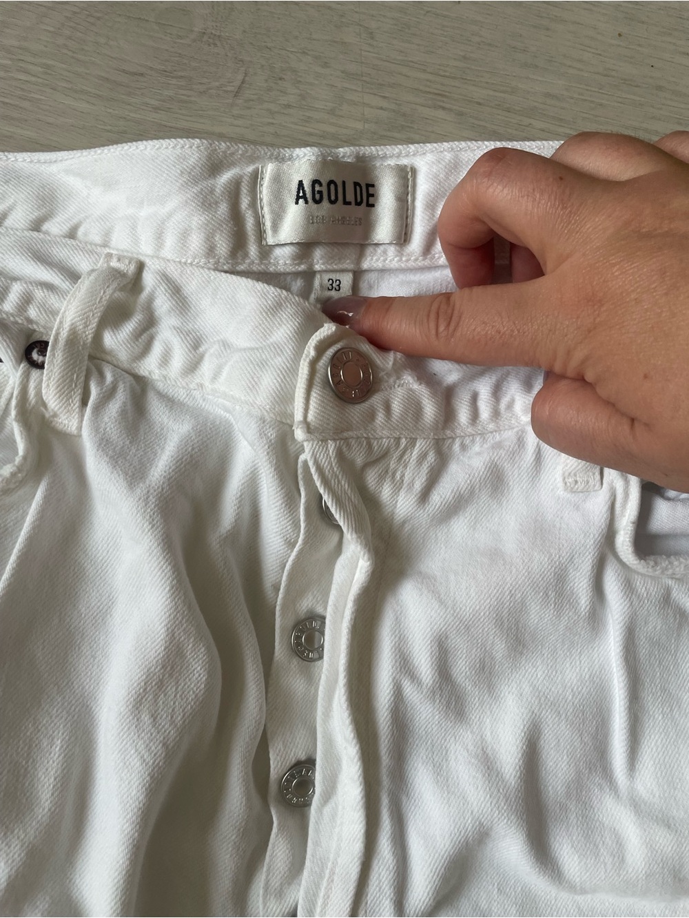 Agolde Women's Relaxed White Button-Fly Jeans - Picture 3 of 4